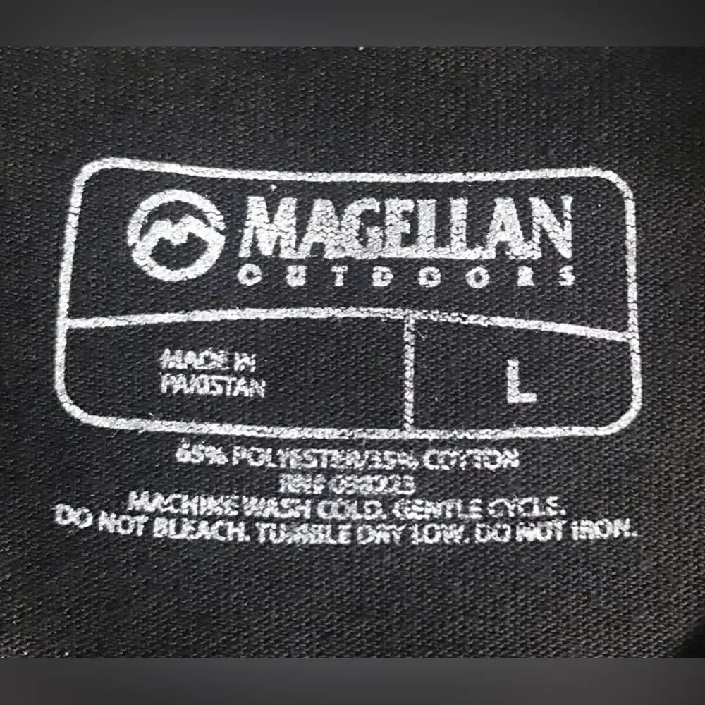 NWT … MAGELLAN OUTDOORS “Size: L” Christmas T-Shirt - Picture 3 of 4